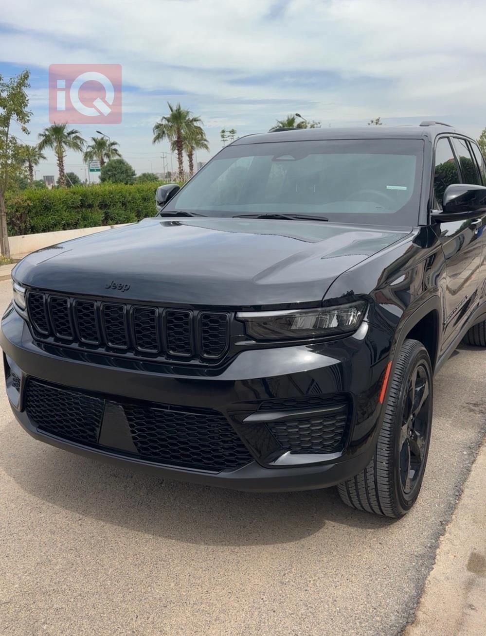 جیپ گراند شیرۆکی